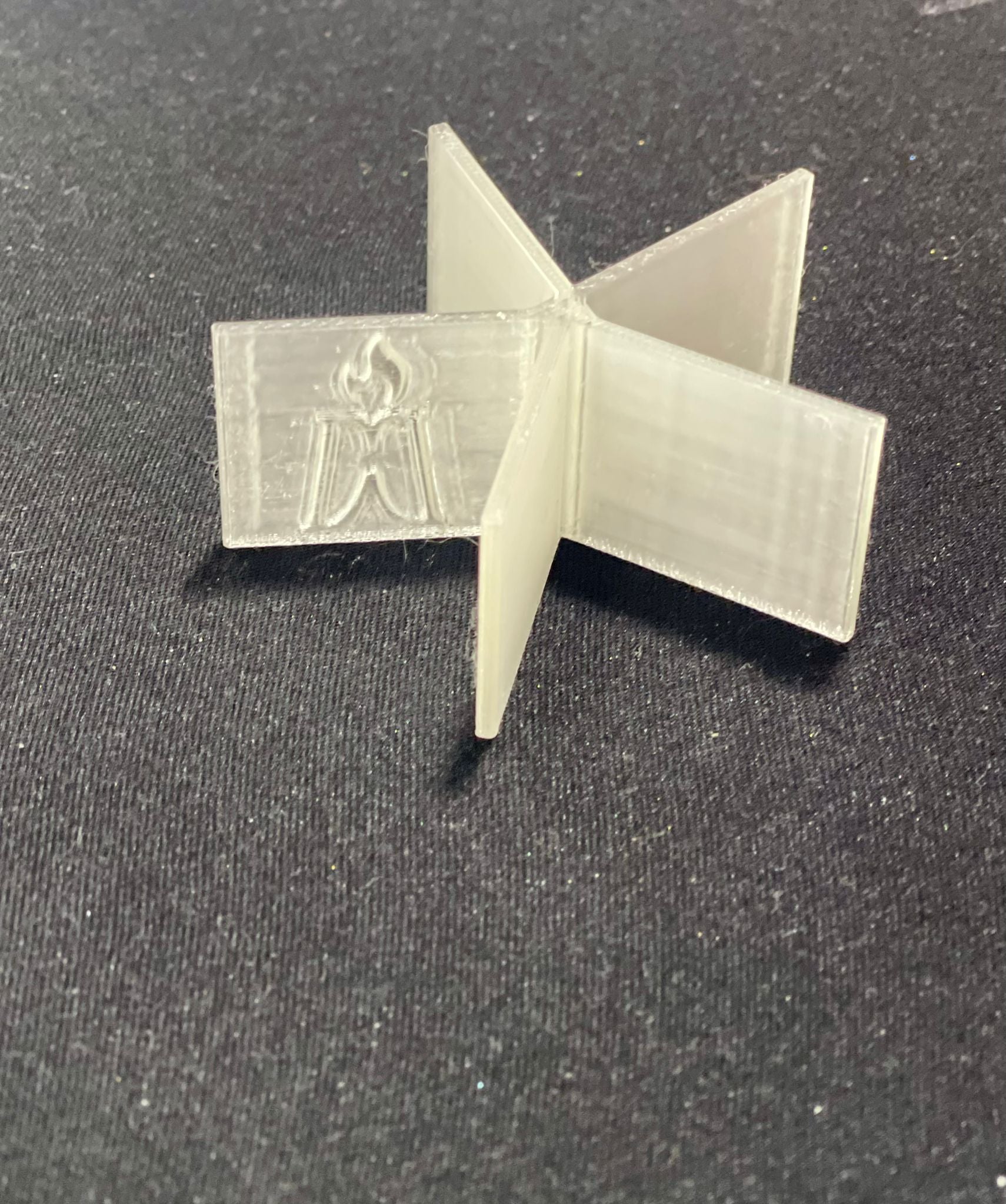 Separatore a cinque scomparti su misura per box in ceramica