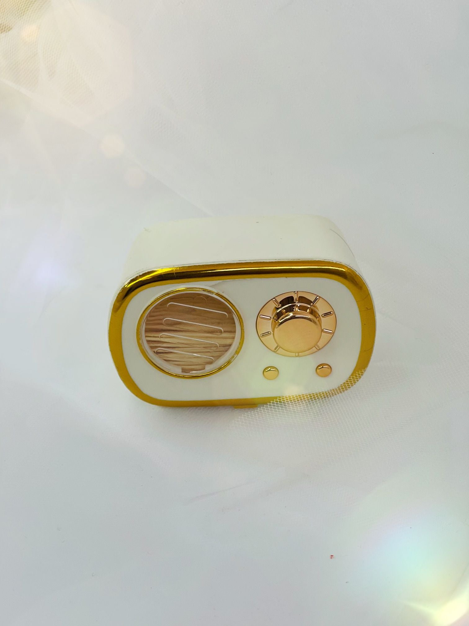 Radiolina bianca porta stuzzicadenti